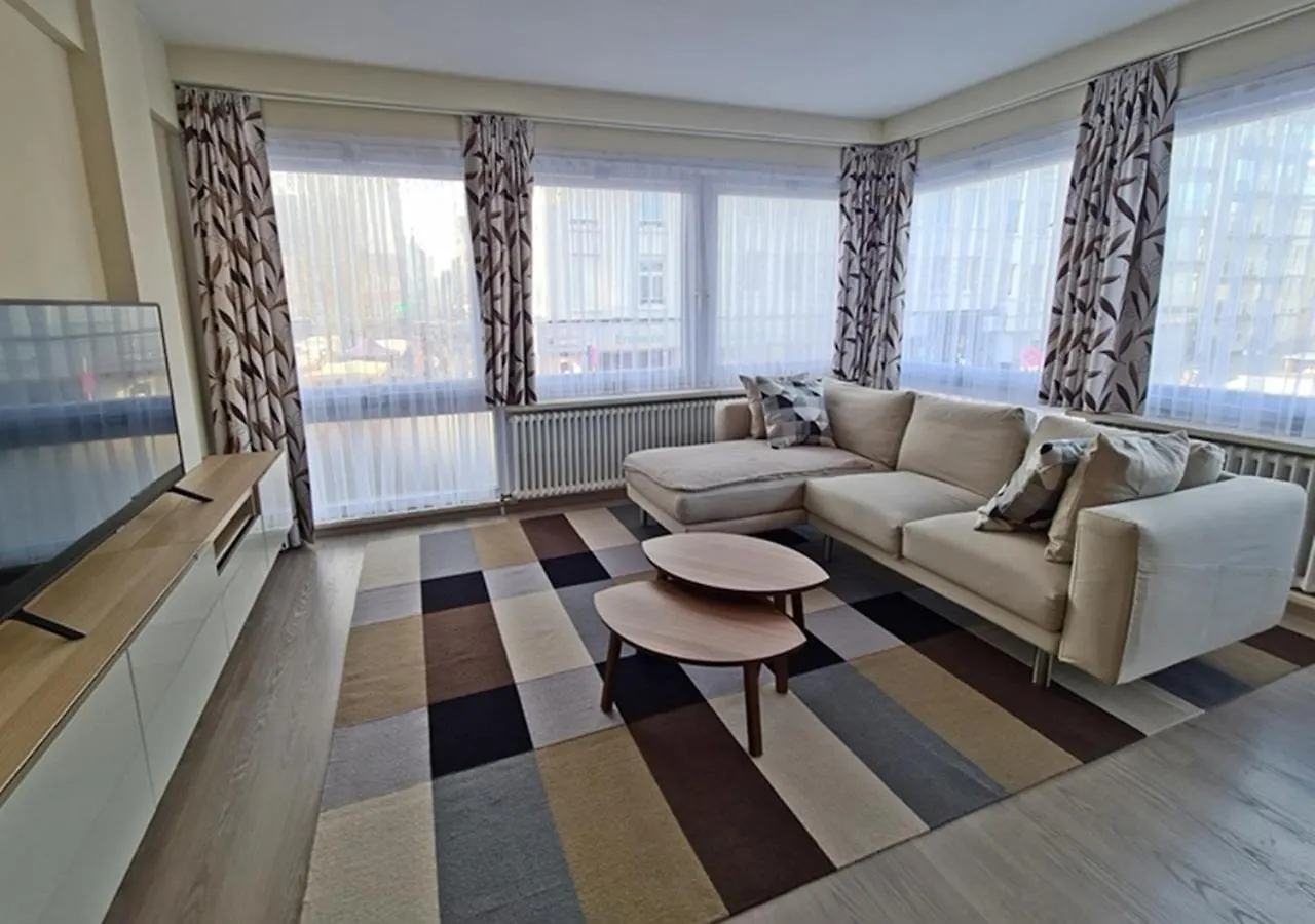 Uniek Gelegen Vakantieappartement In Oostende! contacts
